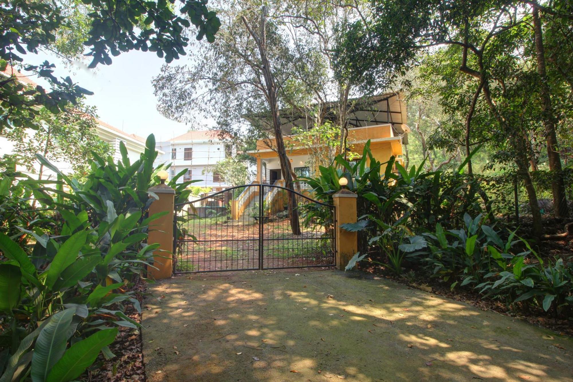 Genesis Abode - Cosy 2 Bhk Home In Assagao - 5 Km From Anjuna & Vagator Beaches Мапуса Экстерьер фото